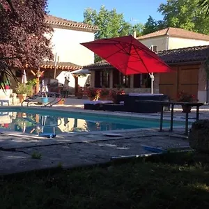 gite au village Sarrant